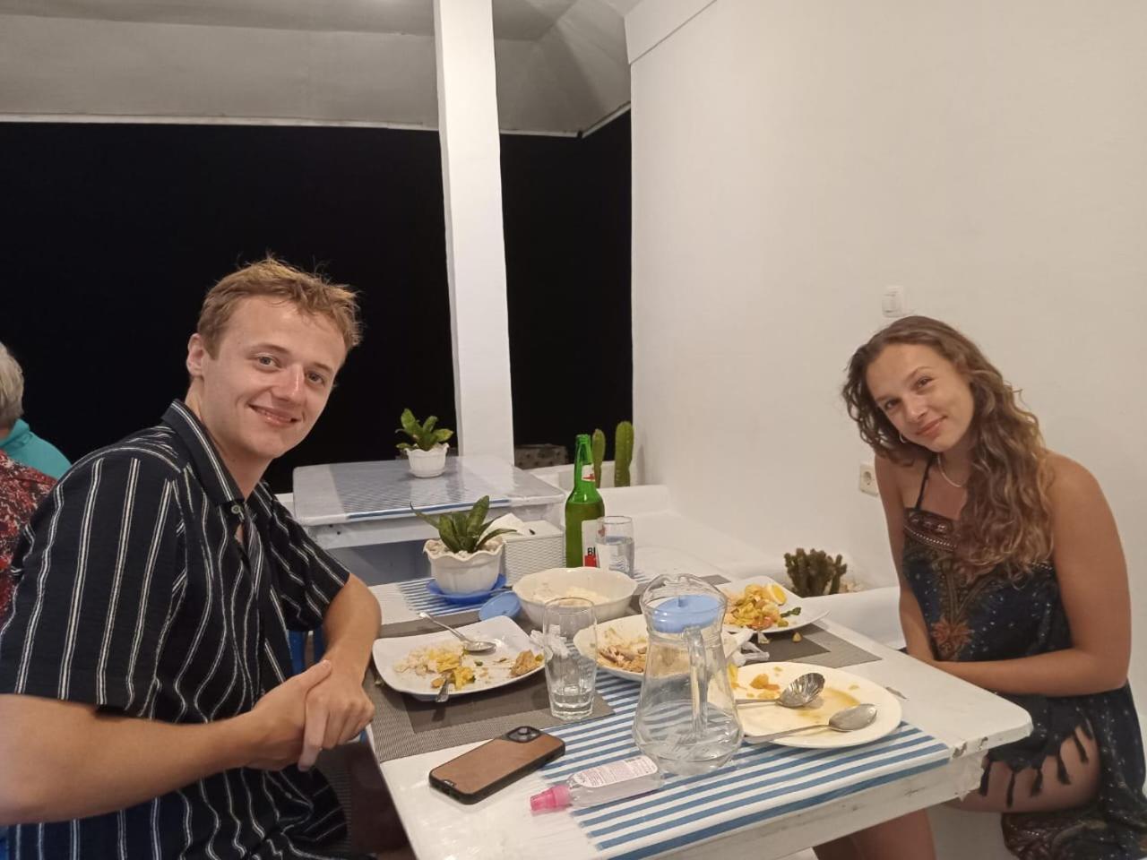Tria Maria Cottage Ngurbloat Dış mekan fotoğraf