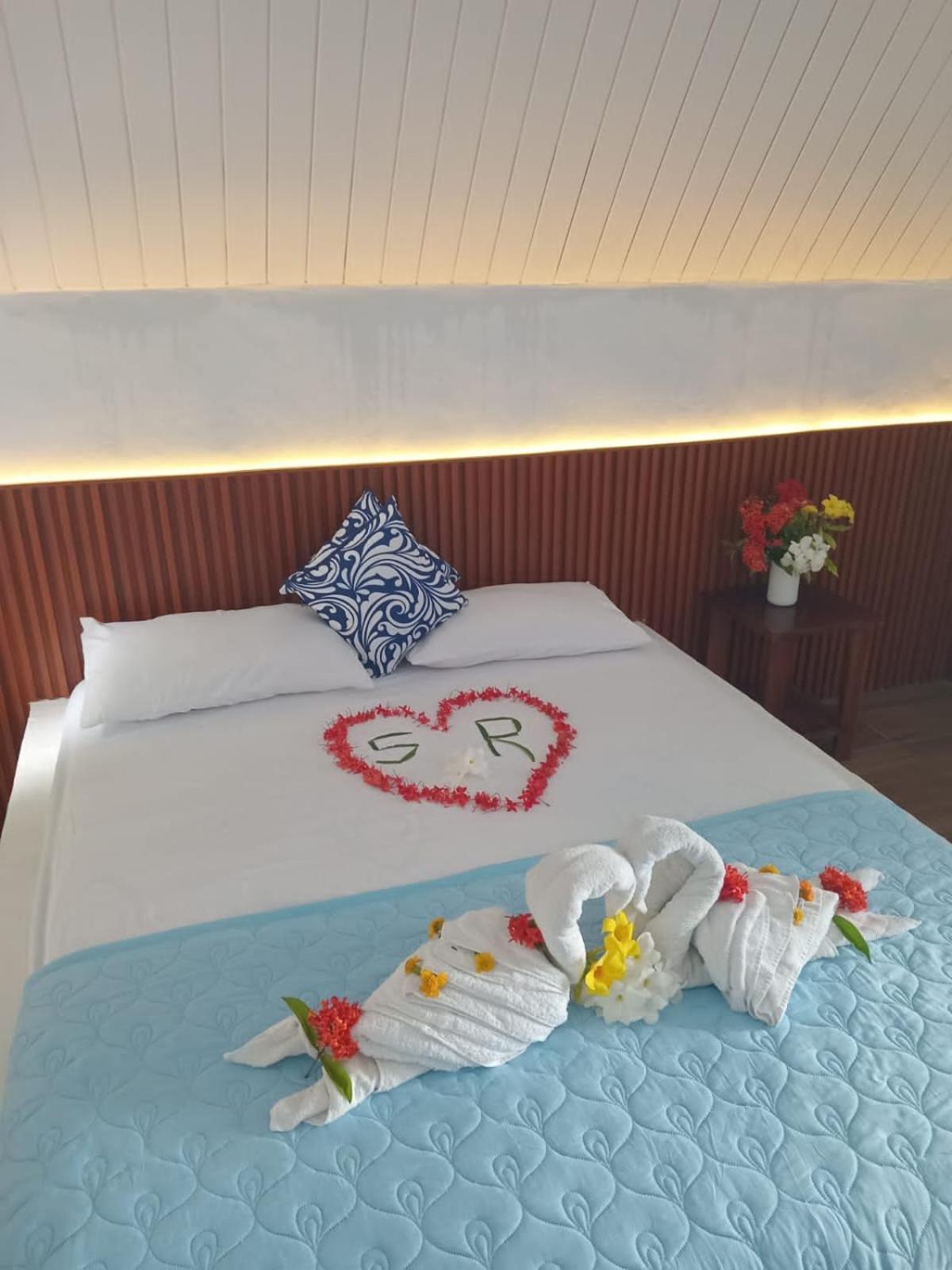 Tria Maria Cottage Ngurbloat Dış mekan fotoğraf