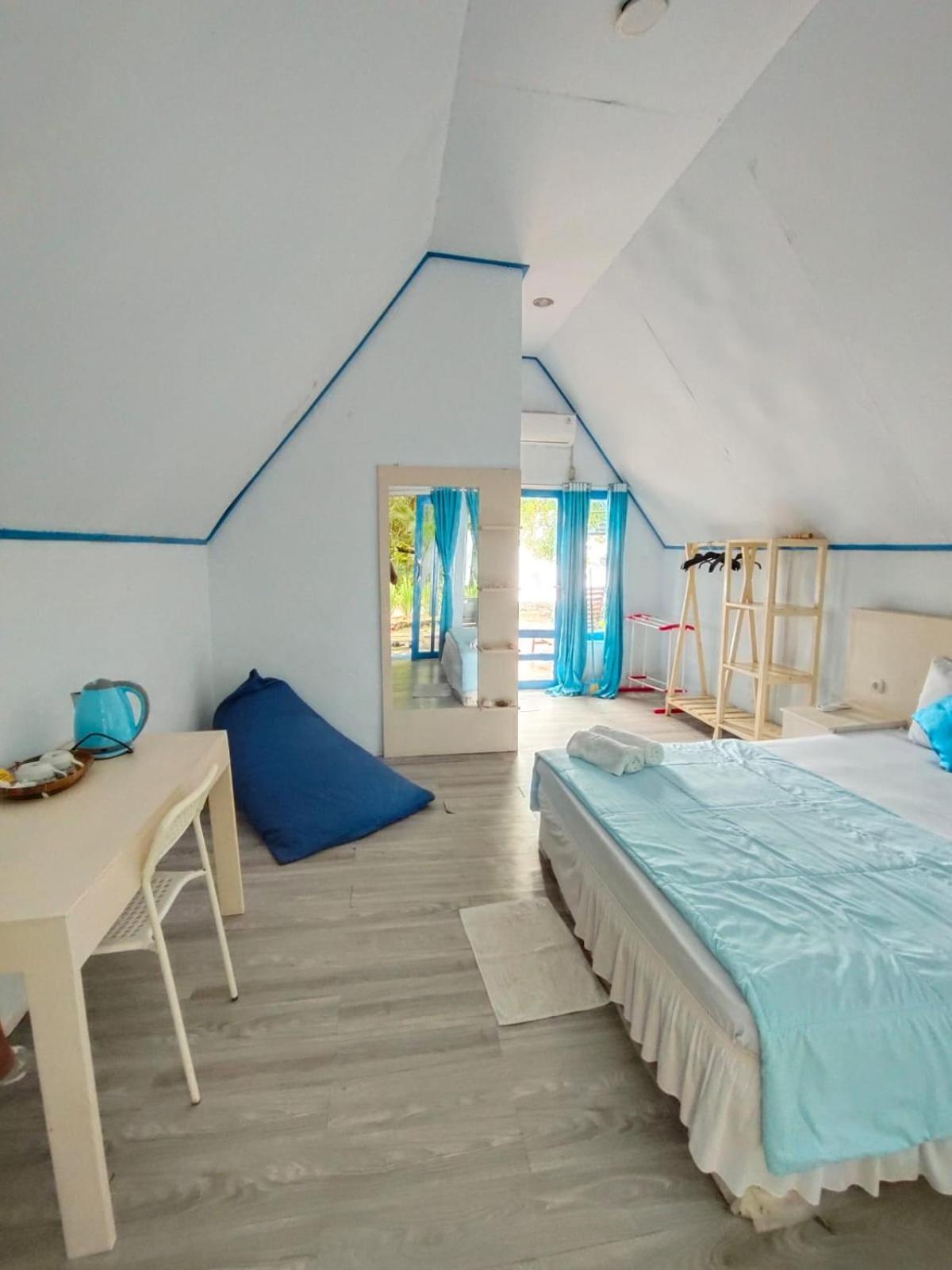 Tria Maria Cottage Ngurbloat Dış mekan fotoğraf