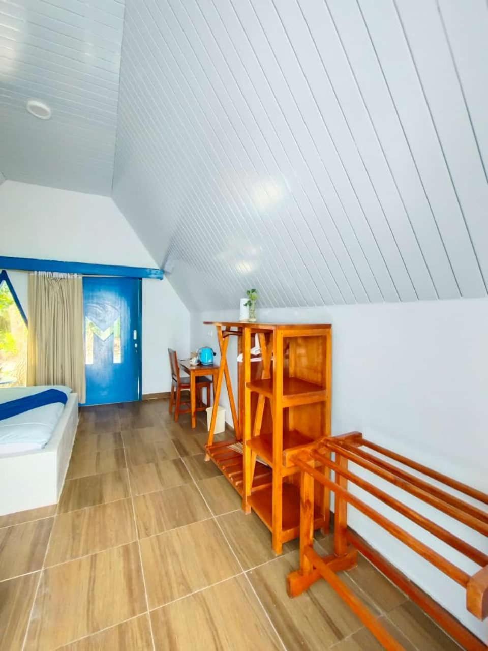Tria Maria Cottage Ngurbloat Dış mekan fotoğraf